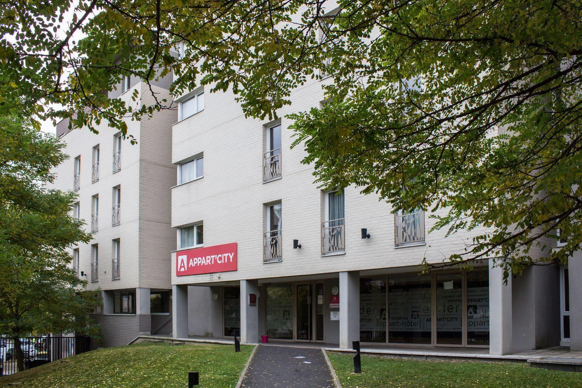 Appart'City Pontoise Cergy-Le-Haut Exterior photo